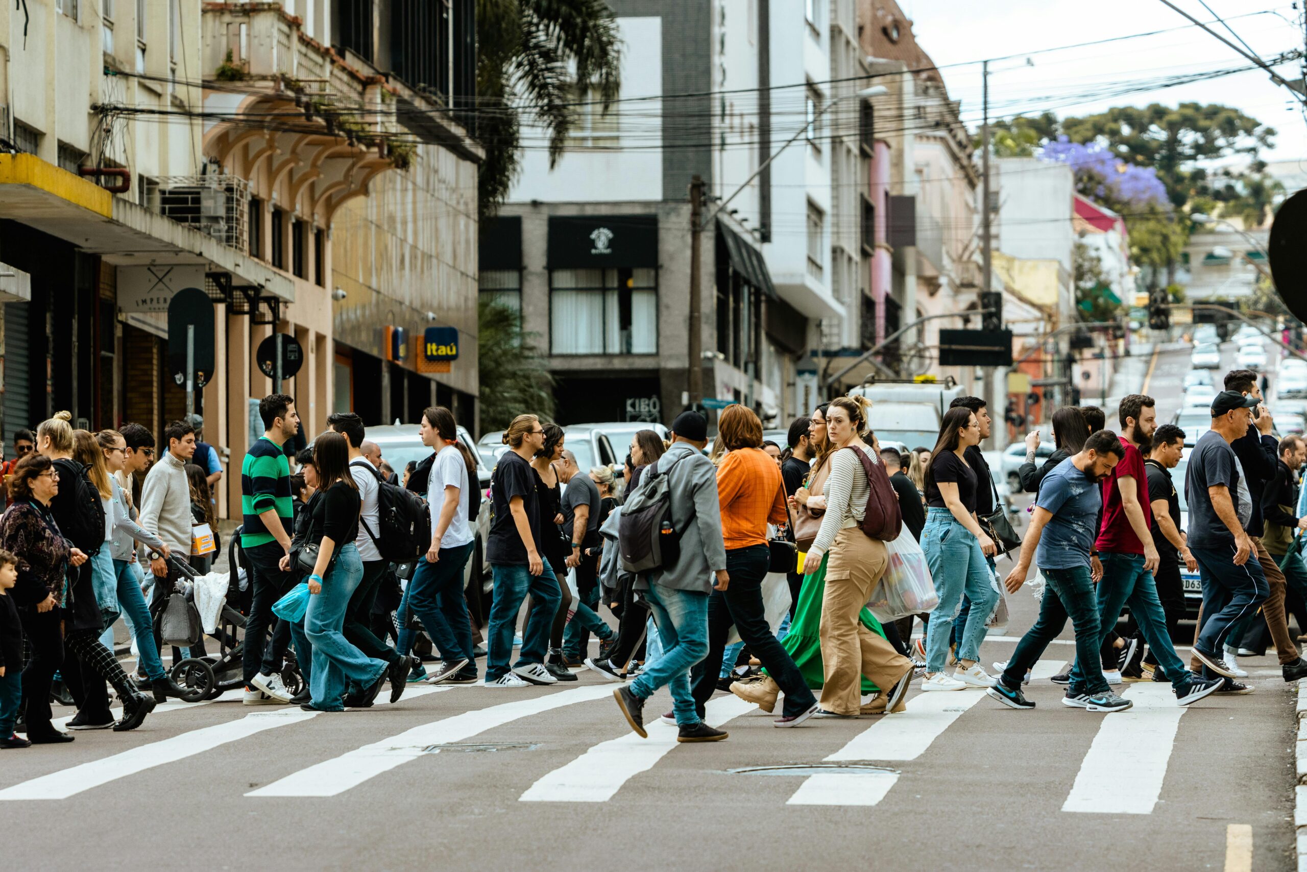 Oltre l’emergenza: ripensare la solidarietà come responsabilità civile quotidiana